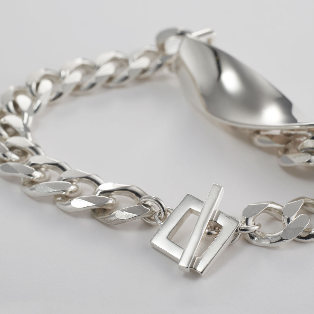 twist bracelet