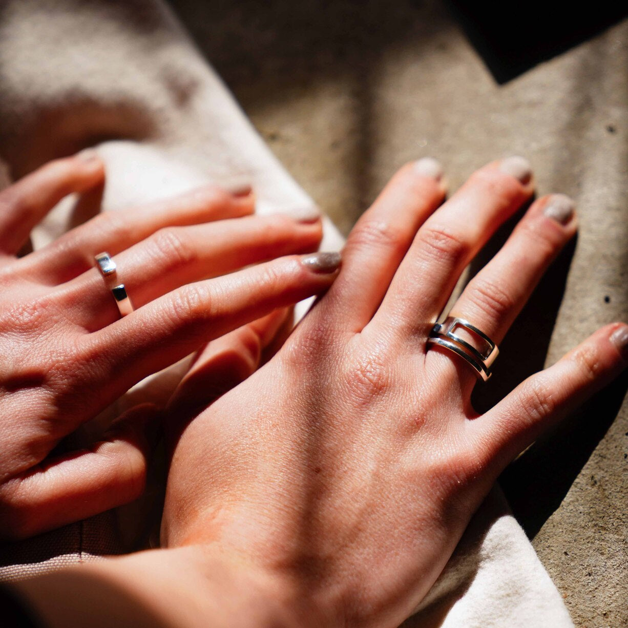 half and lack ring  (ver.Black)